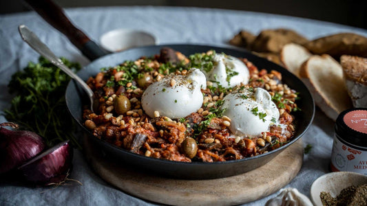 Auberginen-Bohnen-Ragout mit Burrata