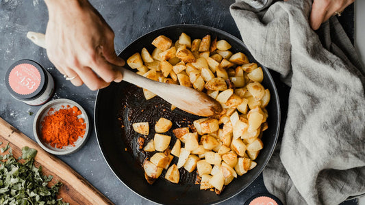 Bratkartoffeln mit Harissa-Dip