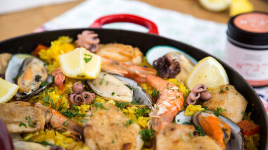 Paella mit Hähnchen und Meeresfrüchten