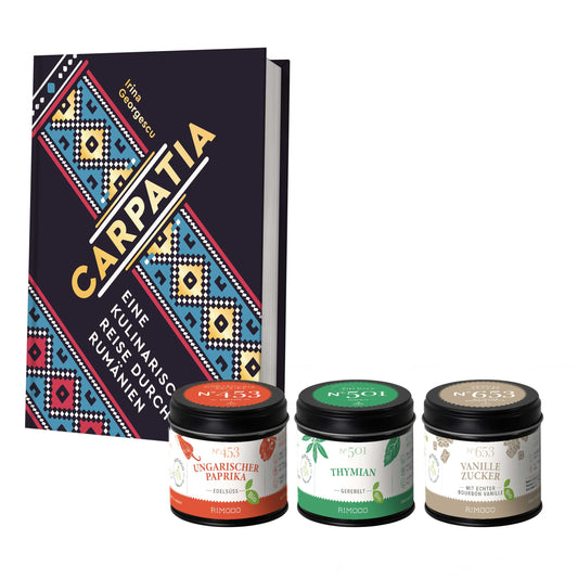 Geschenkset Carpatia mit Bio-Paprikapulver, Thymian und Vanillezucker in Verpackung sichtbar.
